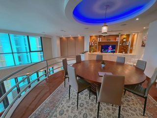 For rent 4 bedrooms condo in Pathum Wan, Bangkok