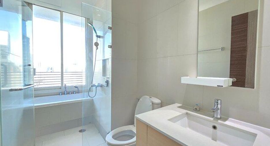For rent 2 bedrooms condo in Ratchathewi, Bangkok