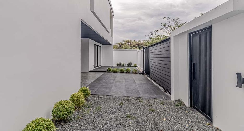 Haus zum Kauf mit 4 Zimmer in San Sai, Chiang Mai