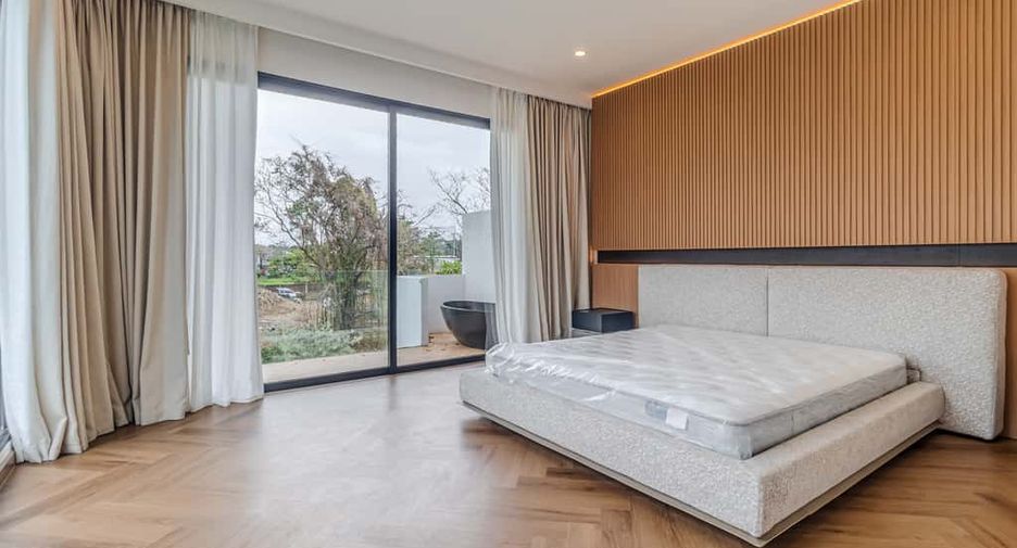 Haus zum Kauf mit 4 Zimmer in San Sai, Chiang Mai