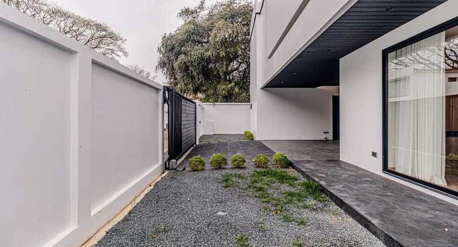 Haus zum Kauf mit 4 Zimmer in San Sai, Chiang Mai