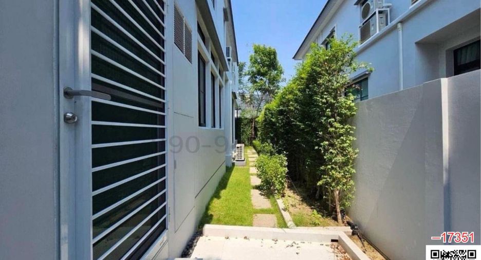 Casa en alquiler de 4 habitaciones en Taling Chan, Bangkok
