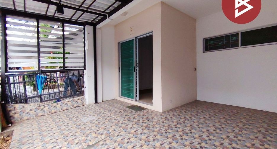 For sale 3 bedrooms townhouse in Prawet, Bangkok