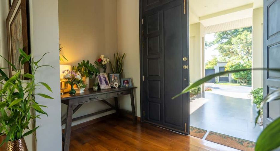 Haus zum Kauf mit 4 Zimmer in Saraphi, Chiang Mai