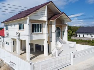 For sale 3 bedrooms house in Saraphi, Chiang Mai