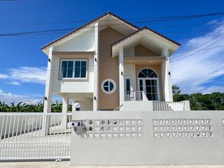 For sale 3 bedrooms house in Saraphi, Chiang Mai