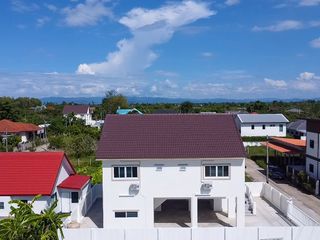 For sale 3 bedrooms house in Saraphi, Chiang Mai