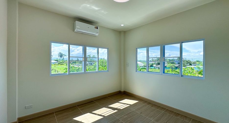Haus zum Kauf mit 3 Zimmer in Saraphi, Chiang Mai