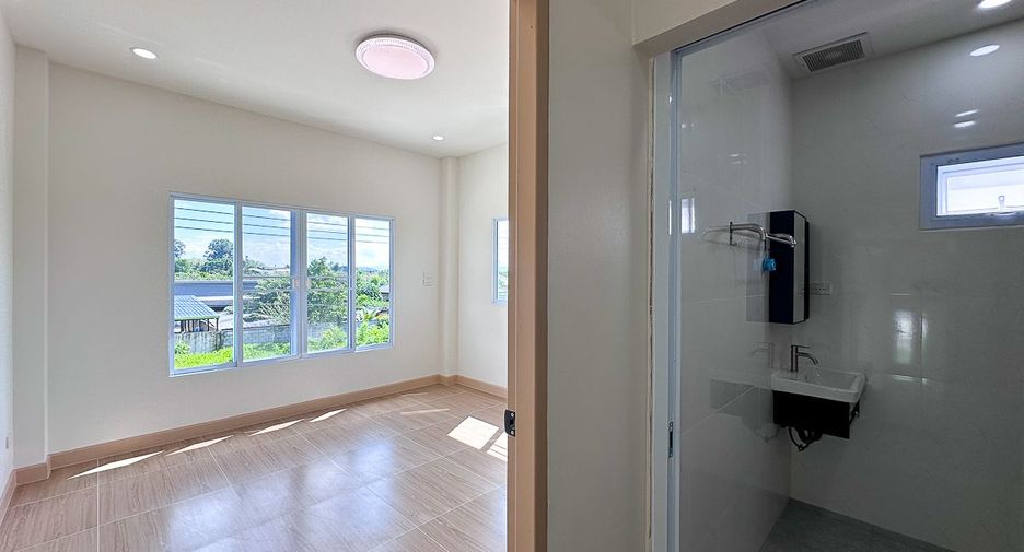 Haus zum Kauf mit 3 Zimmer in Saraphi, Chiang Mai