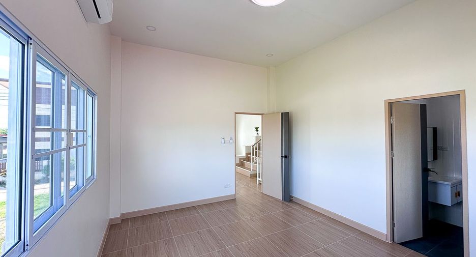 Haus zum Kauf mit 3 Zimmer in Saraphi, Chiang Mai