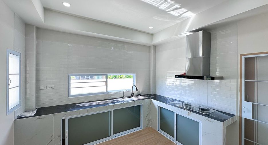 Haus zum Kauf mit 3 Zimmer in Saraphi, Chiang Mai