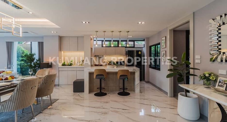 For rent and for sale 4 bedrooms house in Mueang Chiang Mai, Chiang Mai