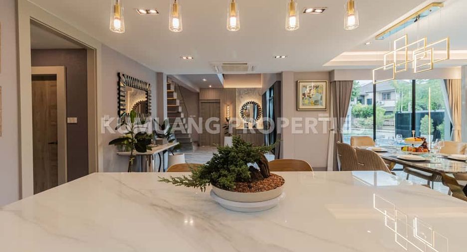 For rent and for sale 4 bedrooms house in Mueang Chiang Mai, Chiang Mai
