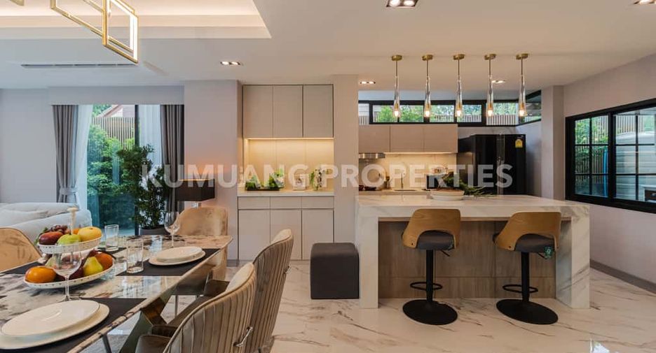 For rent and for sale 4 bedrooms house in Mueang Chiang Mai, Chiang Mai