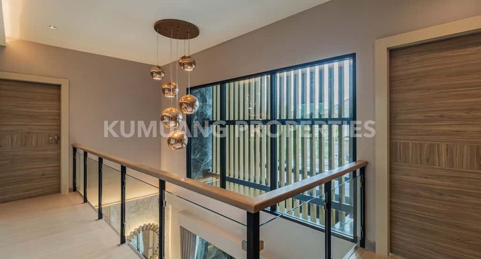 For rent and for sale 4 bedrooms house in Mueang Chiang Mai, Chiang Mai