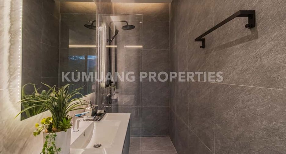 For rent and for sale 4 bedrooms house in Mueang Chiang Mai, Chiang Mai