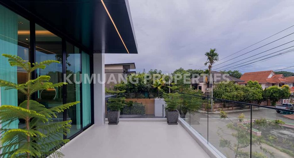 For rent and for sale 4 bedrooms house in Mueang Chiang Mai, Chiang Mai