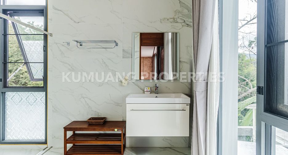 For sale 4 bedrooms house in Mae Rim, Chiang Mai
