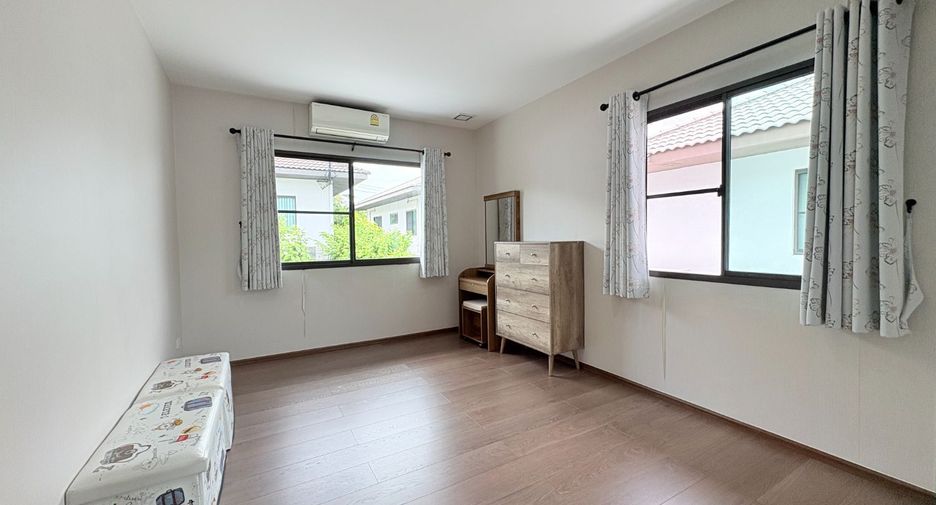 Haus zum Kauf mit 4 Zimmer in Bang Phli, Samut Prakan