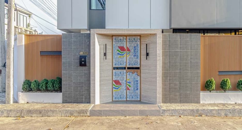 For rent and for sale 5 bedrooms house in San Sai, Chiang Mai