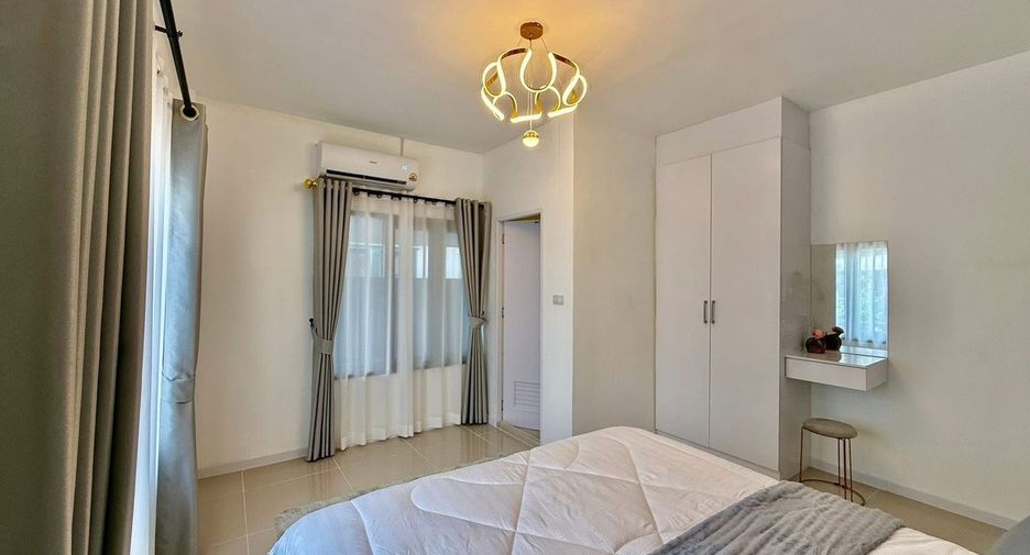 For sale 3 bedrooms house in Pratumnak, Pattaya
