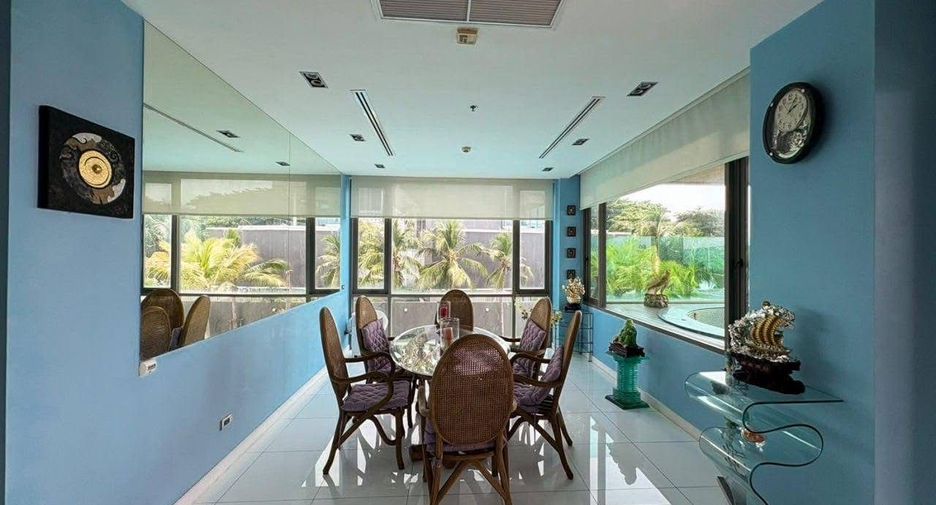 For sale 3 bedrooms condo in North Pattaya, Pattaya