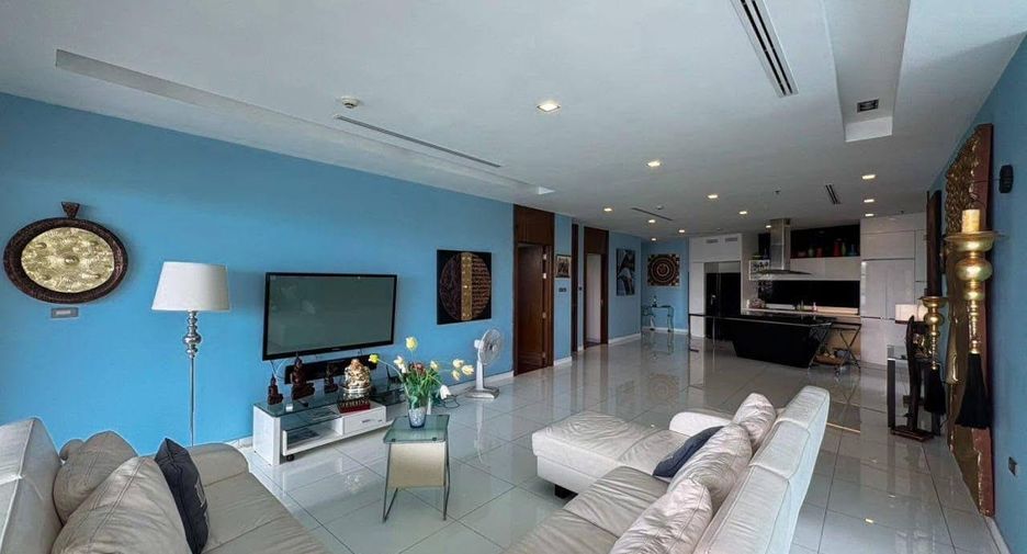 For sale 3 bedrooms condo in North Pattaya, Pattaya