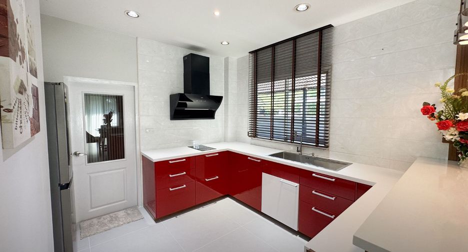 Haus zum Kauf mit 4 Zimmer in Bueng Kum, Bangkok