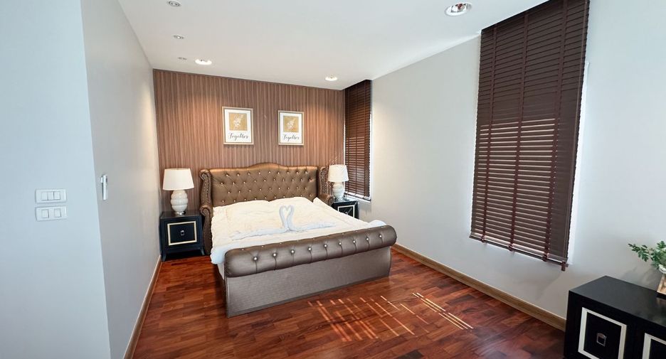 Haus zum Kauf mit 4 Zimmer in Bueng Kum, Bangkok