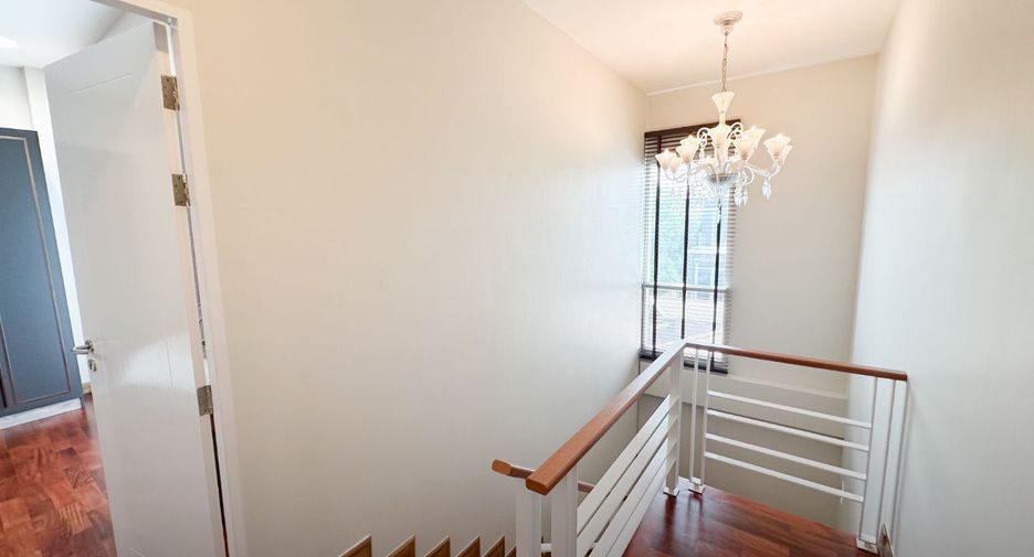 Haus zum Kauf mit 4 Zimmer in Bueng Kum, Bangkok