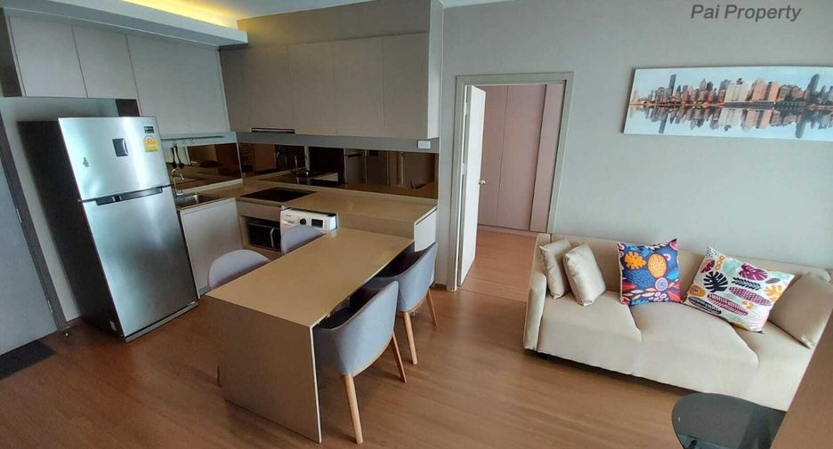 Wohnung zum Kauf mit 2 Zimmer in Phra Khanong, Bangkok