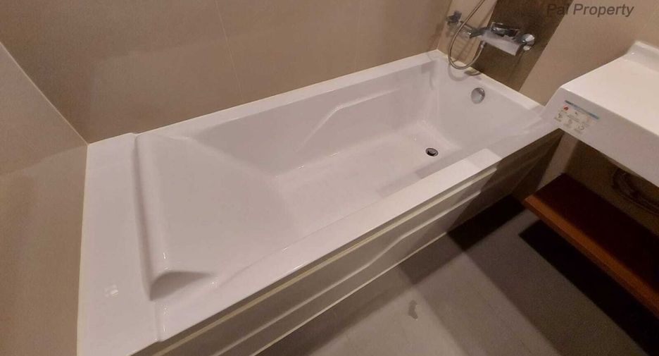 Wohnung zum Kauf mit 2 Zimmer in Phra Khanong, Bangkok
