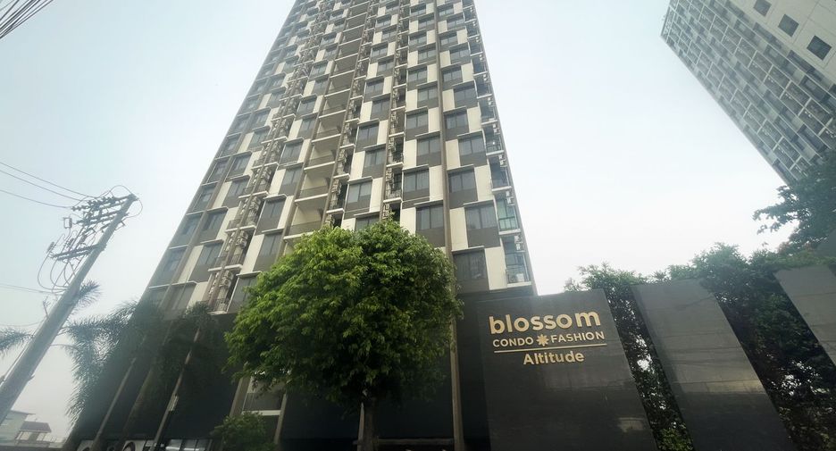 For sale 1 bed condo in Khan Na Yao, Bangkok