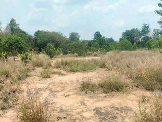 À vendre terrain à Si Racha, Chonburi
