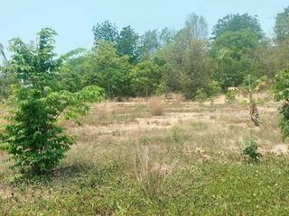 À vendre terrain à Si Racha, Chonburi