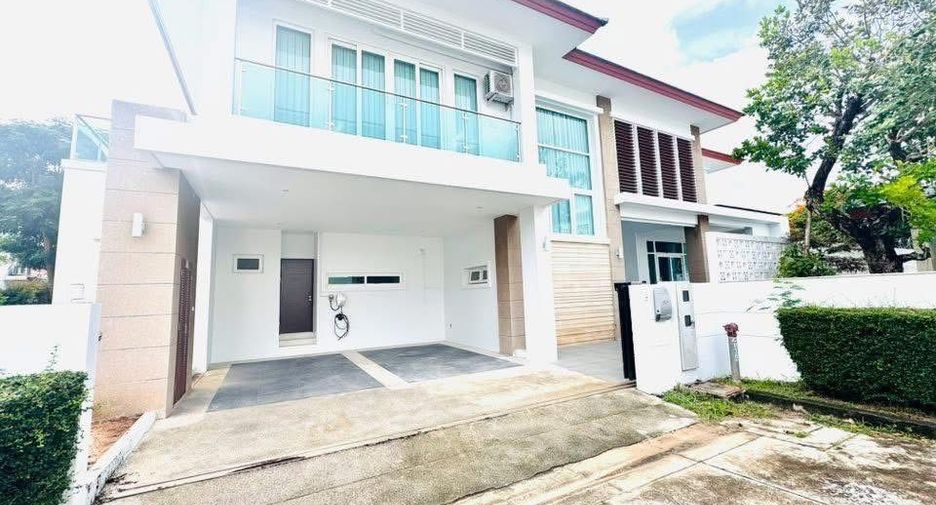 For sale 5 bedrooms villa in North Pattaya, Pattaya