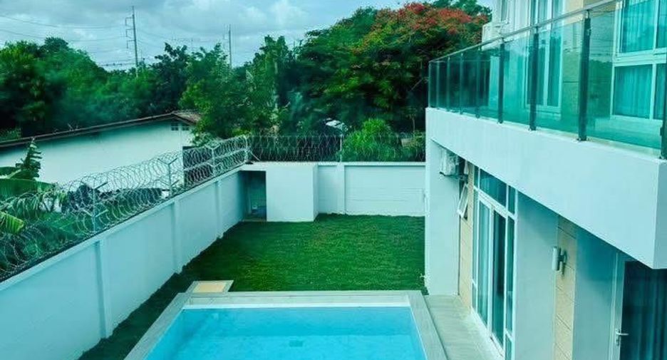 For sale 5 bedrooms villa in North Pattaya, Pattaya
