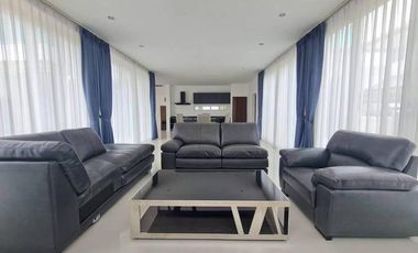 For sale 5 bedrooms villa in North Pattaya, Pattaya