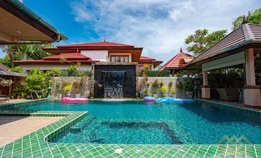 Casa en venta de 4 habitaciones en Huay Yai, Pattaya