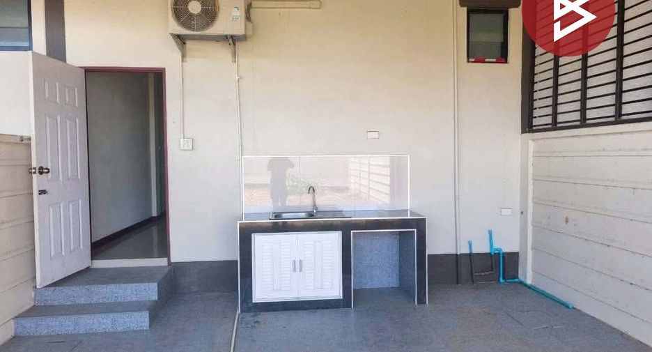 Casa adosada en venta de 2 habitaciones en Tha Maka, Kanchanaburi