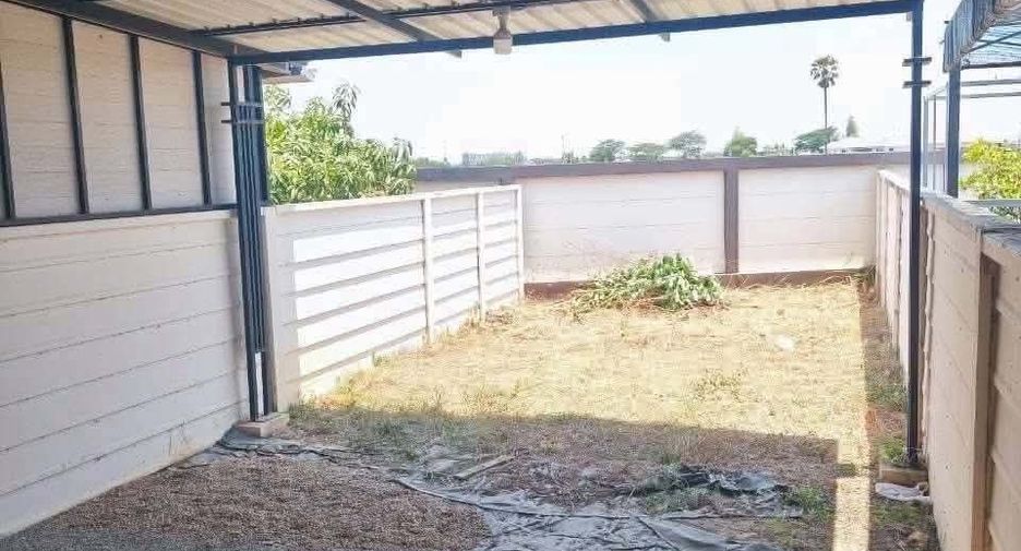 Casa adosada en venta de 2 habitaciones en Tha Maka, Kanchanaburi