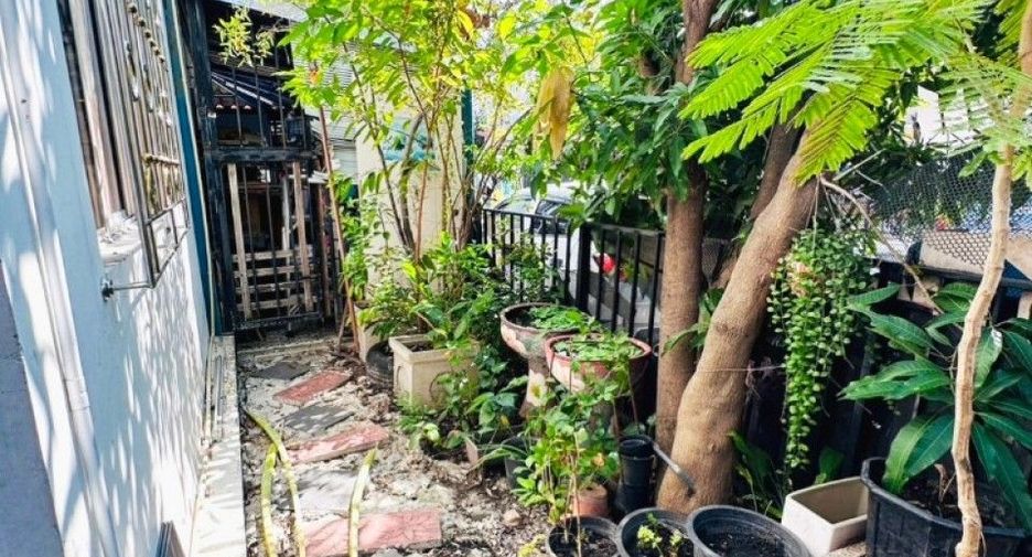 For sale 3 bedrooms townhouse in Phra Samut Chedi, Samut Prakan