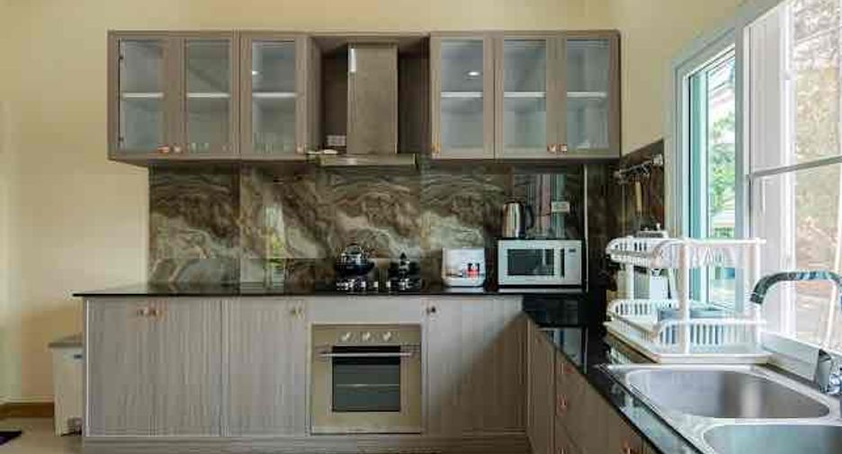 For rent 4 ベッドルーム villa in East Pattaya, Pattaya