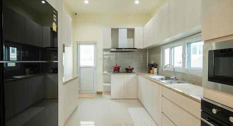 For rent 6 ベッドルーム villa in East Pattaya, Pattaya