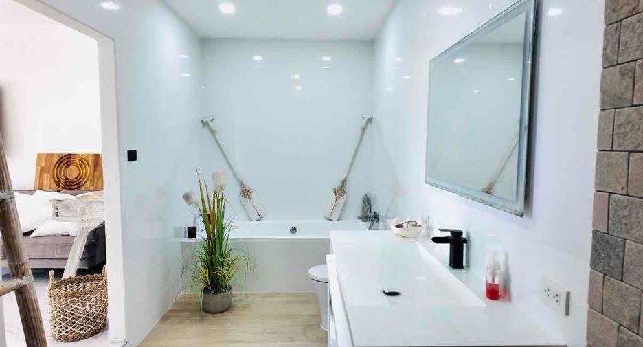For sale 4 bedrooms house in Ko Samui, Surat Thani