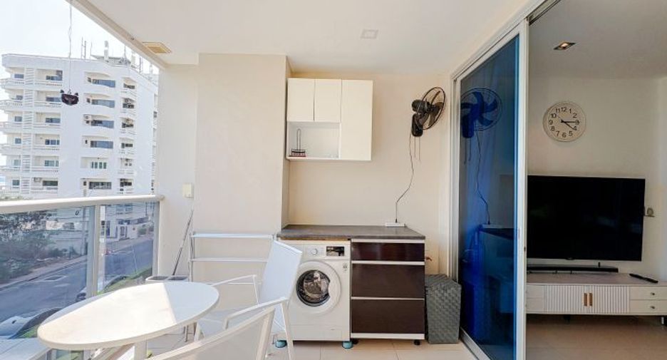 For sale 1 bed condo in Pratumnak, Pattaya