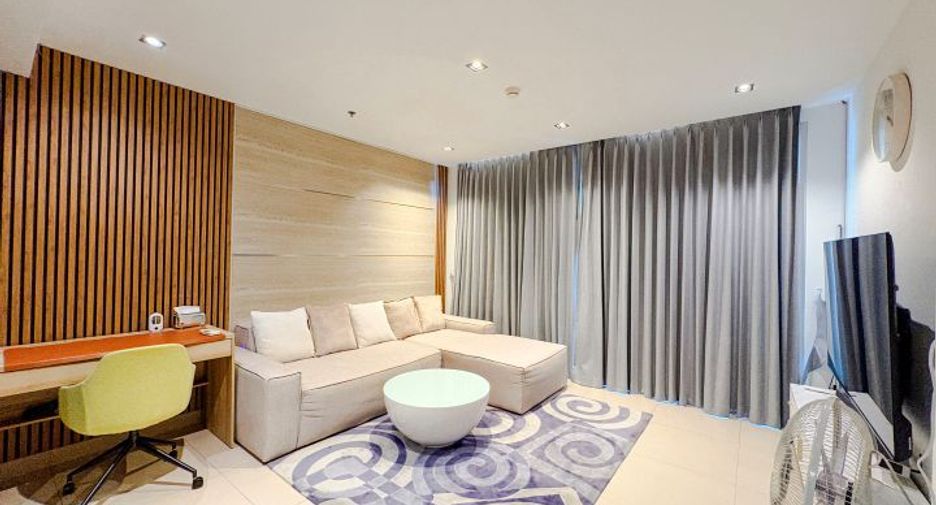 For sale 1 bed condo in Pratumnak, Pattaya