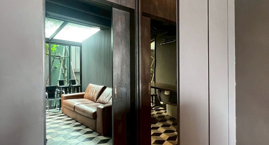 For sale 1 bed townhouse in Bang Kapi, Bangkok