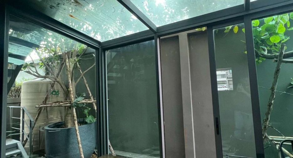 For sale 1 bed townhouse in Bang Kapi, Bangkok