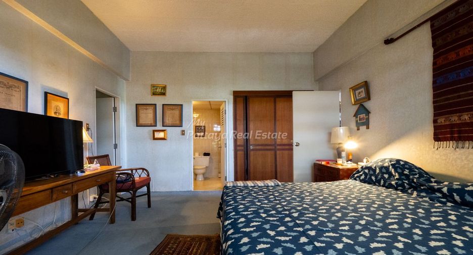 For sale 2 bedrooms condo in Jomtien, Pattaya